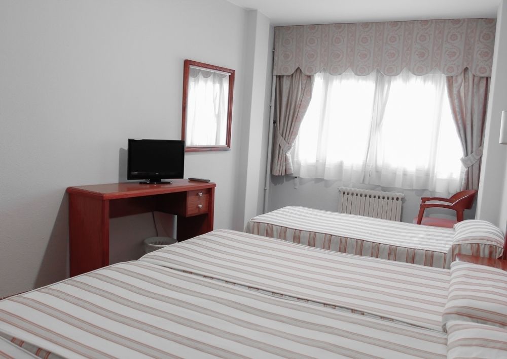 Hotel Maycar А-Корунья Екстер'єр фото